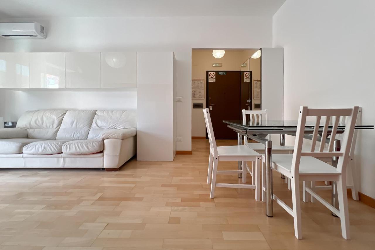 La Casa Di Roma Apartment Exterior photo